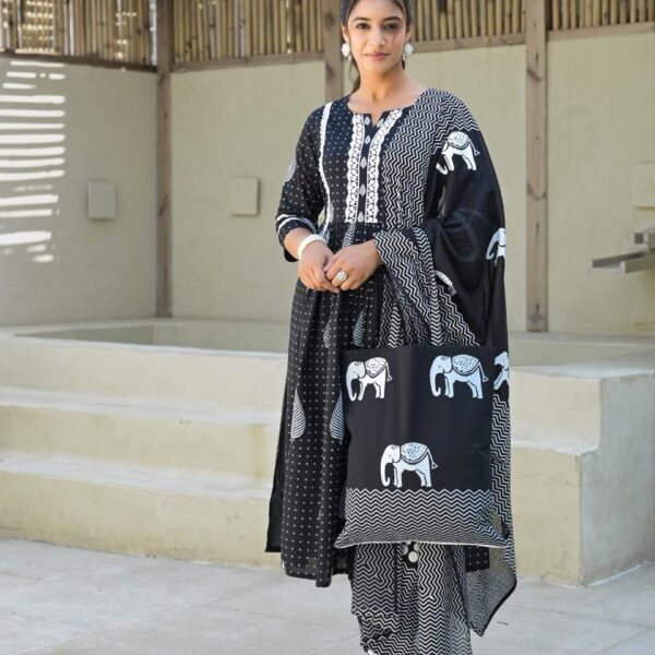 perfect of traditional wear Kurta With Pant and Dupatta With Bag Set