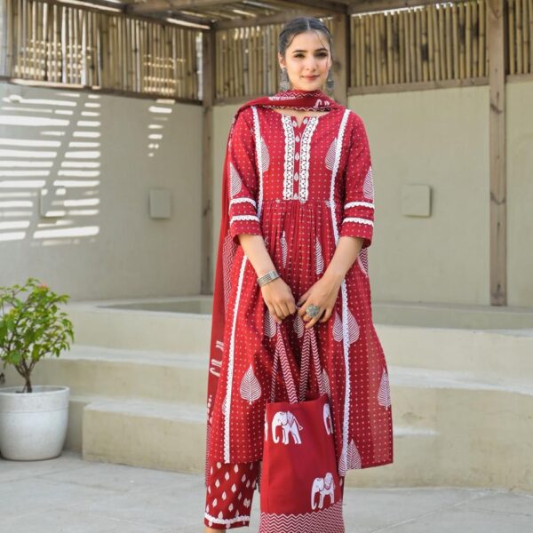 perfect of traditional wear Kurta With Pant and Dupatta With Bag Set
