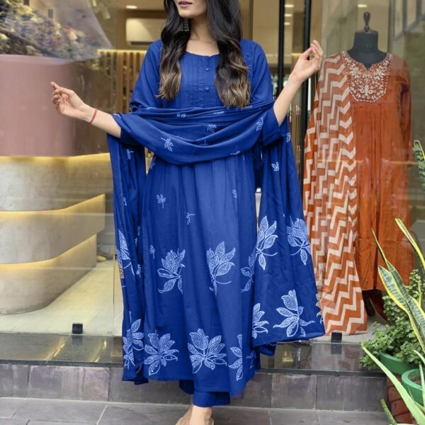 Pure Cotton discharge print kurti with pant and mulmul printed dupatta