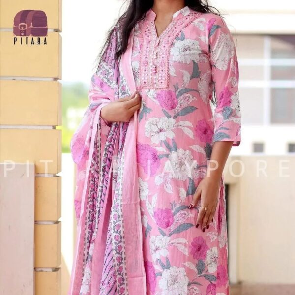The perfect of traditional wear  New straight kurta set with new style in saganeri block  print